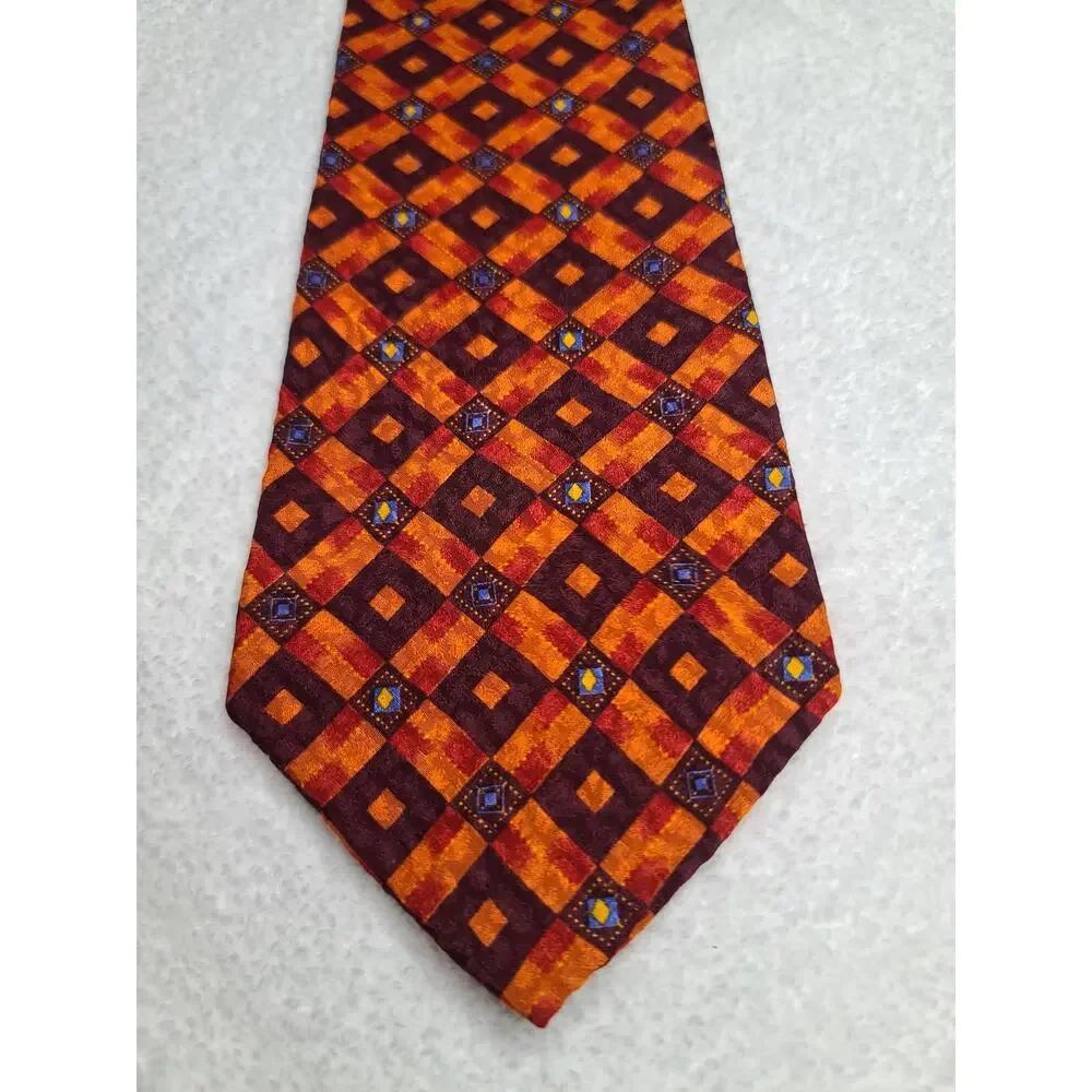 Hugo Boss orange geometric silk tie - 56